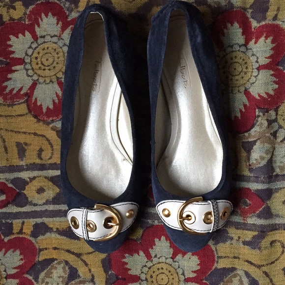 Talbots leather flats - Picture 3 of 3